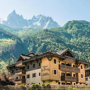 Apartment La Ginabelle Vue Mont Blanc Avec Piscine, Chamonix